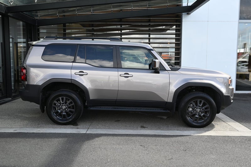 2025 Toyota Land Cruiser Prado GXL 2.8 Turbo Di... image 5
