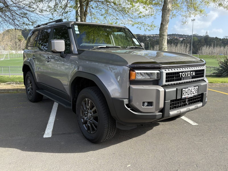 2025 Toyota Land Cruiser Prado GXL 2.8D Hybrid... image 1