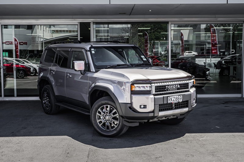 2025 Toyota Land Cruiser Prado GXL 2.8D Hybrid... image 1