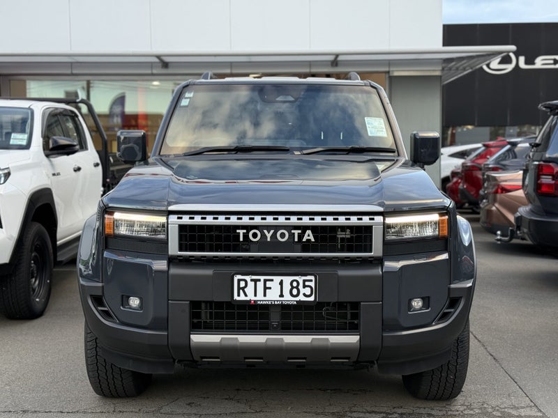 2025 Toyota Land Cruiser Prado GXL 2.8D Hybrid... image 4