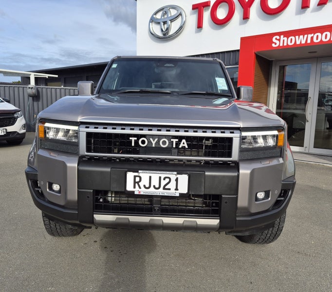 2025 Toyota Land Cruiser Prado GXL 2.8D Hybrid... image 2