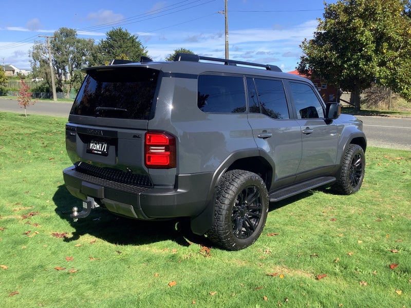 2025 Toyota Land Cruiser Prado GXL 2.8D Hybrid image 5