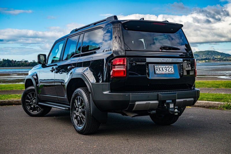 2025 Toyota Land Cruiser Prado GXL 5-Seater image 5