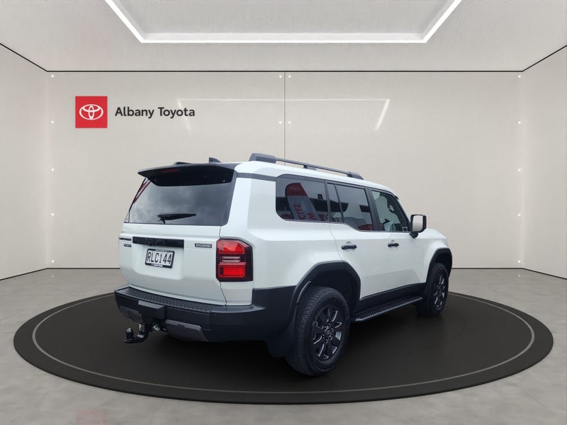 2025 Toyota Land Cruiser Prado Prado ADV 2.8D H... image 3