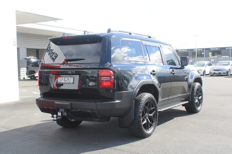 2025 Toyota Land Cruiser Prado Prado GXL 2.8D H... image 3