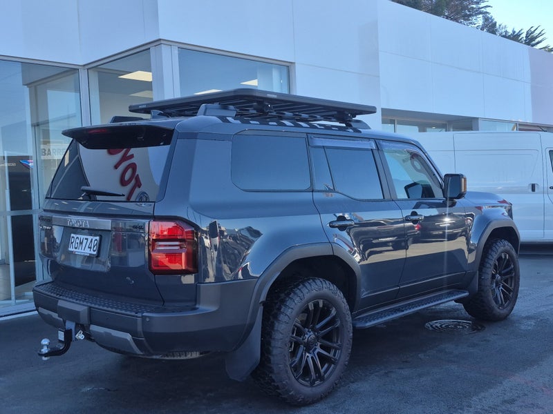 2025 Toyota Land Cruiser Prado Prado GXL 2.8DT... image 3