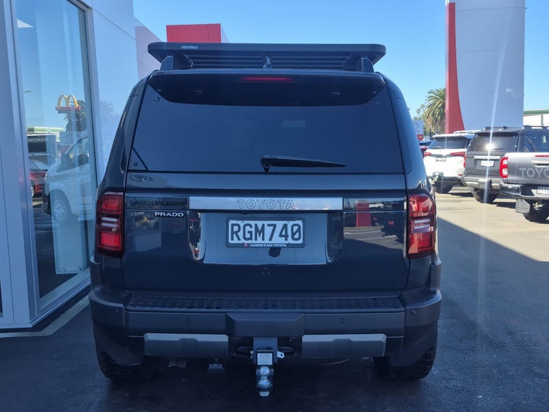 2025 Toyota Land Cruiser Prado Prado GXL 2.8DT... image 4