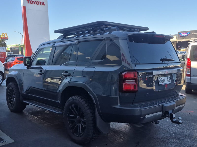 2025 Toyota Land Cruiser Prado Prado GXL 2.8DT... image 5
