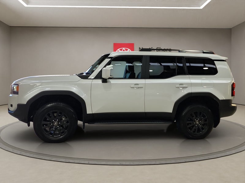 2025 Toyota Land Cruiser Prado Prado GXL 2.8L D... image 4