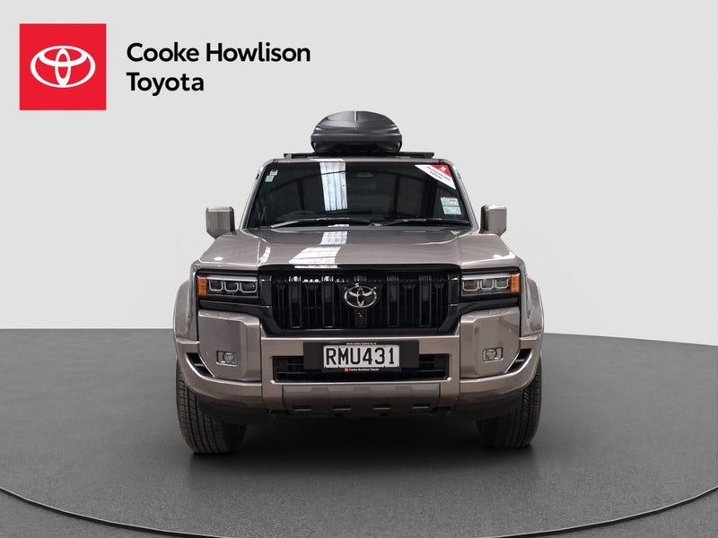 2025 Toyota Land Cruiser Prado VX Hybrid image 2