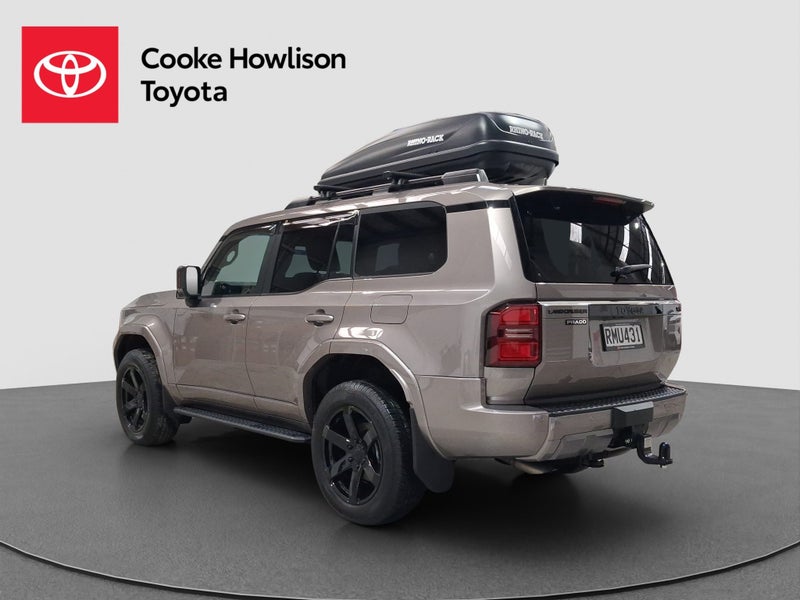 2025 Toyota Land Cruiser Prado VX Hybrid image 5