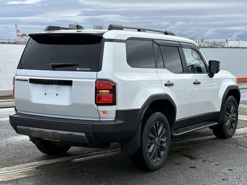 2025 Toyota Land Cruiser Prado ZX 2.8D AWD image 4