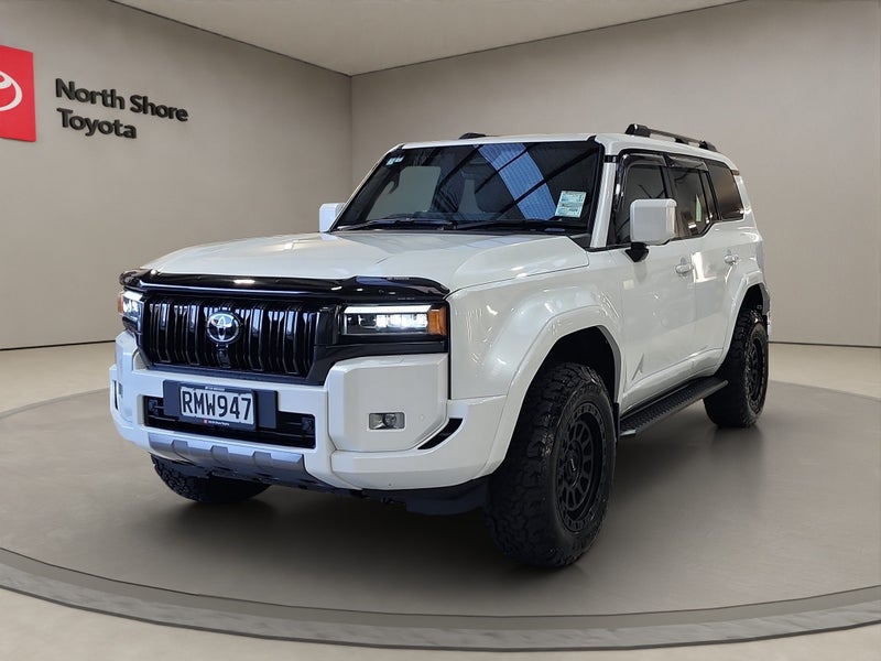 2025 Toyota Land Cruiser VX 2.8L Diesel Turbo 4... image 3