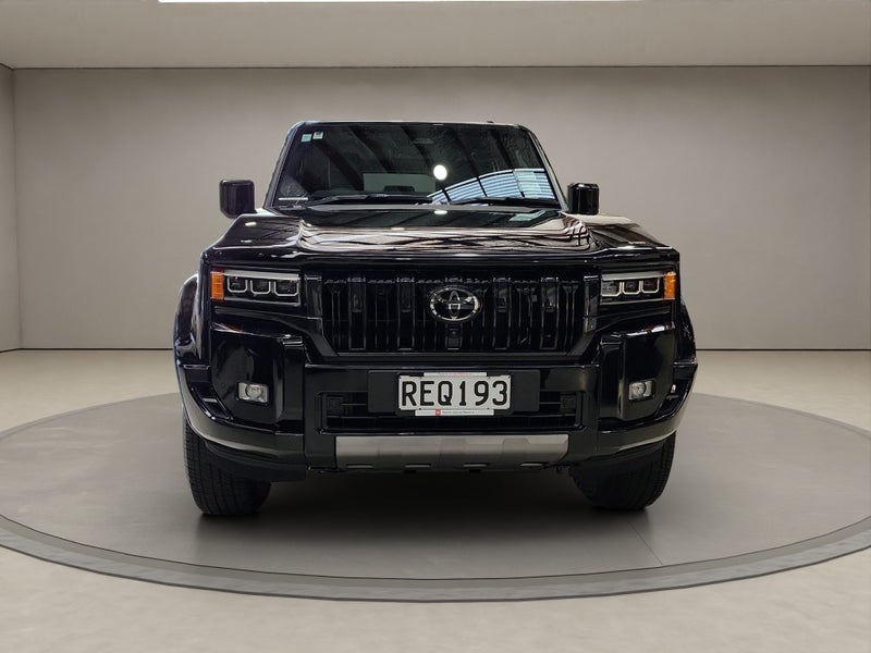 2025 Toyota Land Cruiser VX 2.8L Diesel Turbo H... image 2