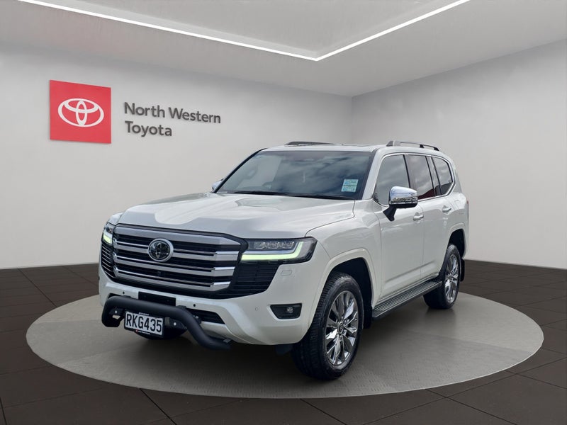 2025 Toyota Land Cruiser VX Limited 3.3L Diesel... image 3