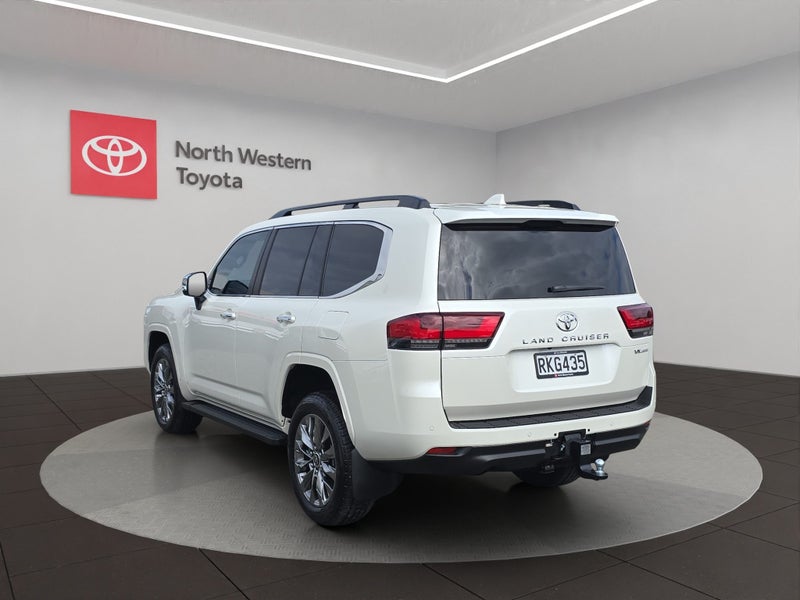 2025 Toyota Land Cruiser VX Limited 3.3L Diesel... image 5