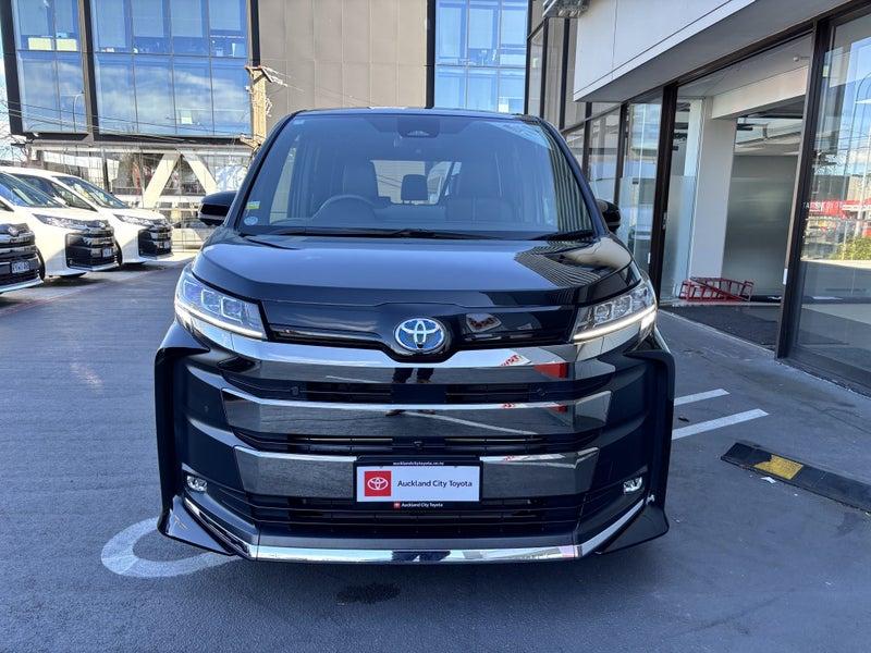 2025 Toyota Noah 1.8 Hybrid SZ 2WD Wagon 5 Dr C... image 2