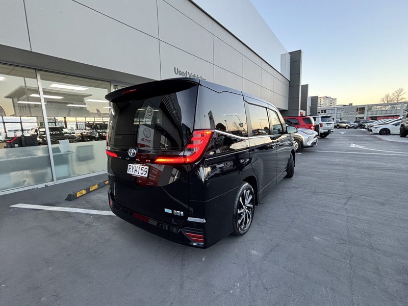 2025 Toyota Noah 1.8 Hybrid SZ 2WD Wagon 5 Dr C... image 3