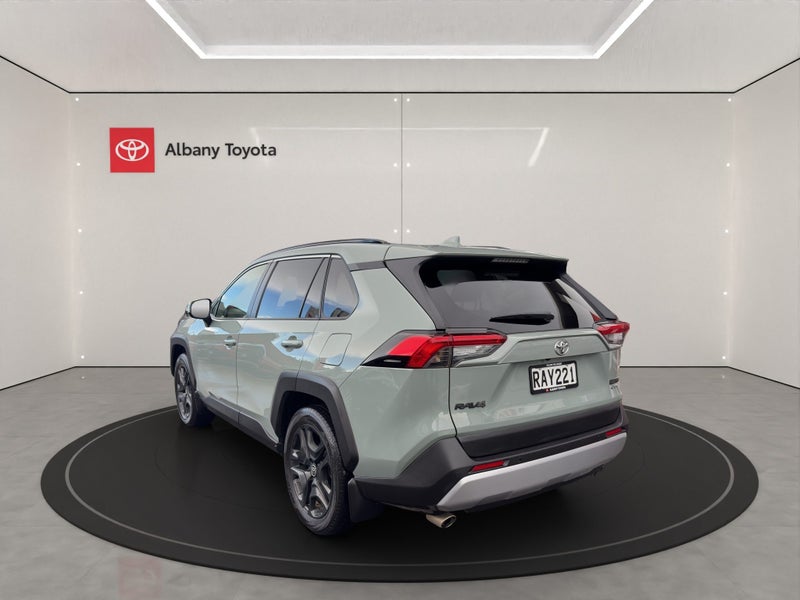 2025 Toyota RAV4 Adventure 2.5P HEV ECVT AWD SU... image 5