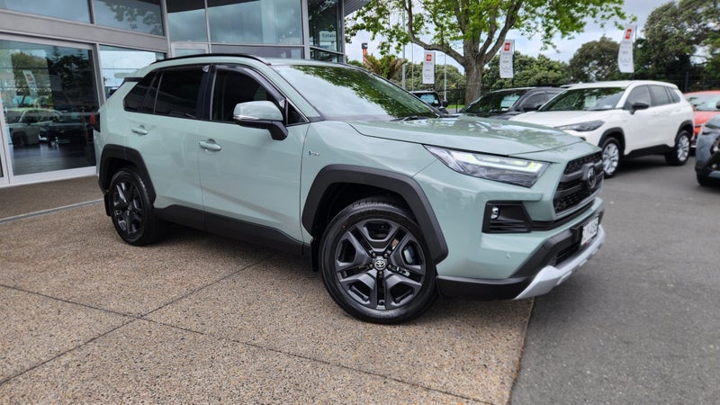 2025 Toyota RAV4 Adventure 2.5P HEV ECVT AWD SU... image 2