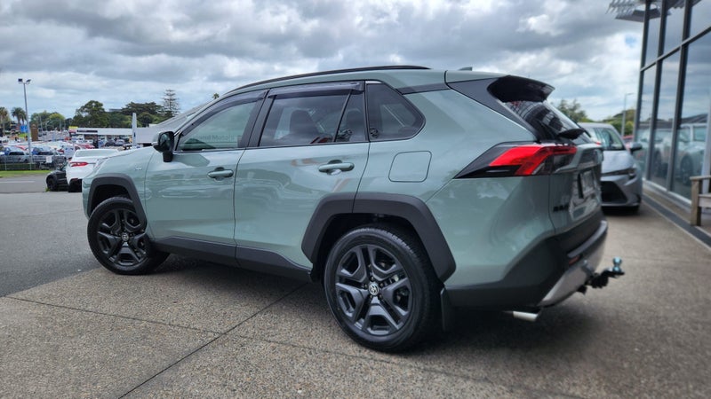 2025 Toyota RAV4 Adventure 2.5P HEV ECVT AWD SU... image 5