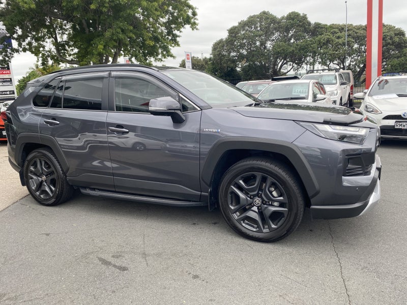 2025 Toyota RAV4 Adventure 2.5P HEV ECVT AWD SU... image 2