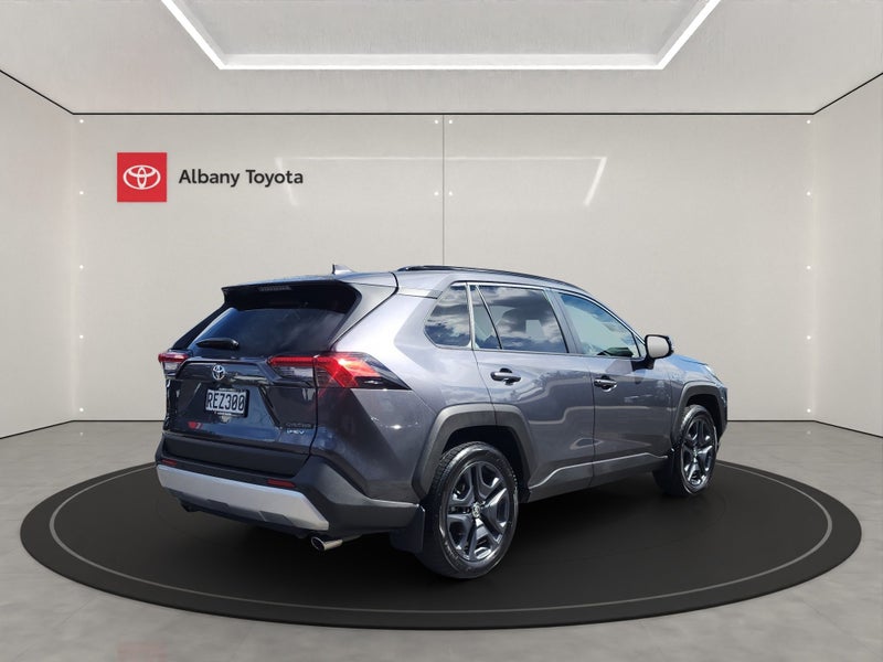 2025 Toyota RAV4 Adventure 2.5P HEV ECVT AWD SU... image 3
