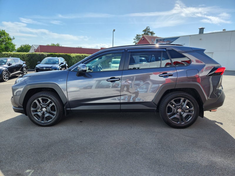 2025 Toyota RAV4 Adventure 2.5P Hybrid AWD Auto... image 5