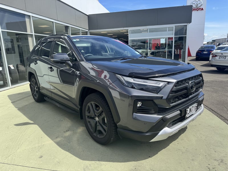2025 Toyota RAV4 Adventure 2.5P Hybrid AWD Auto... image 4