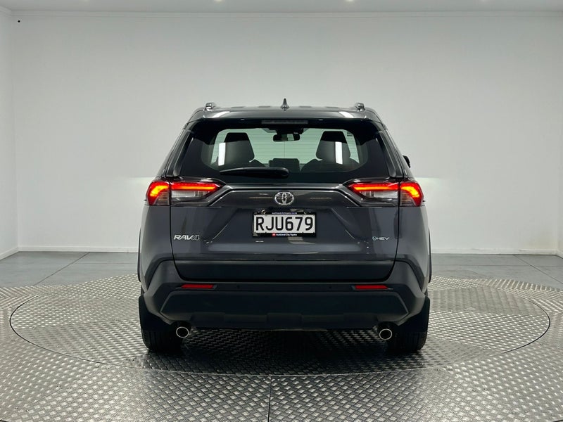 2025 Toyota RAV4 GX 2.5 Hybrid AWD image 4