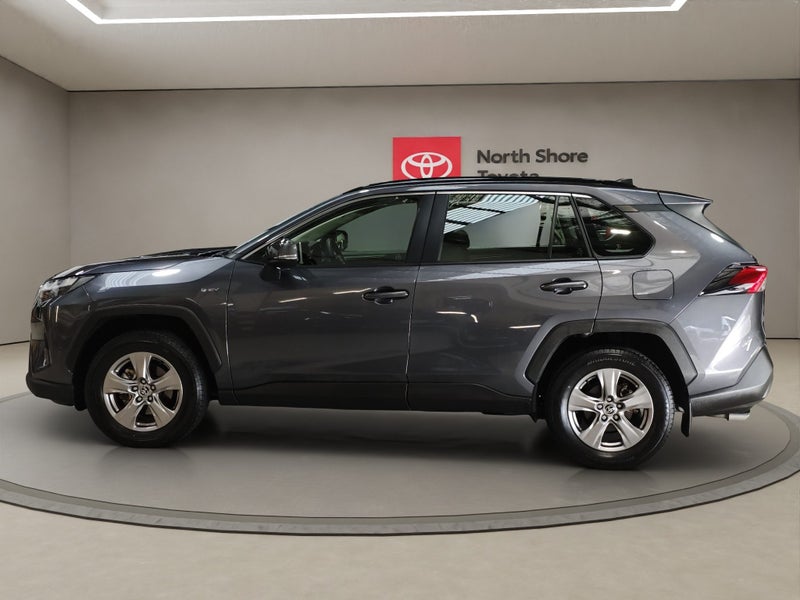 2025 Toyota RAV4 GX 2.5 Hybrid AWD SUV image 4