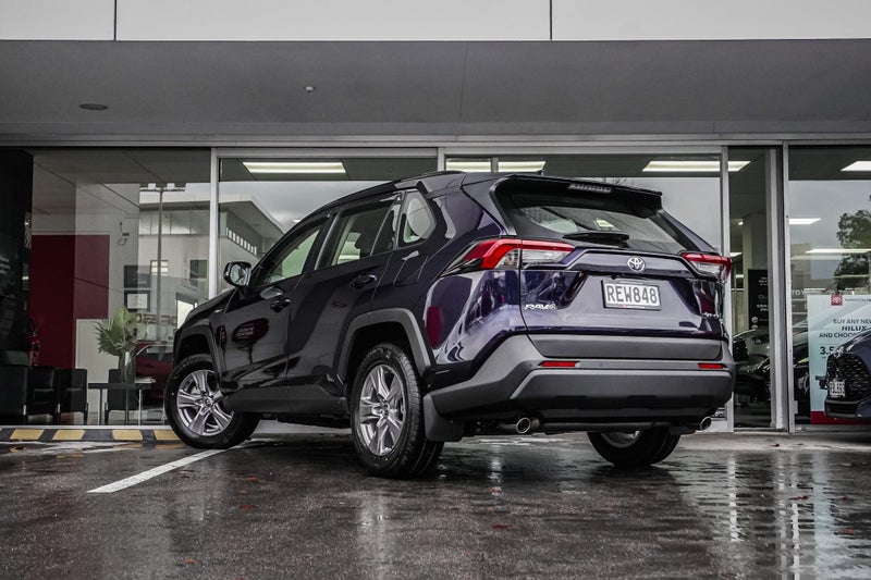 2025 Toyota RAV4 GX 2.5L AWD HYBRID image 3
