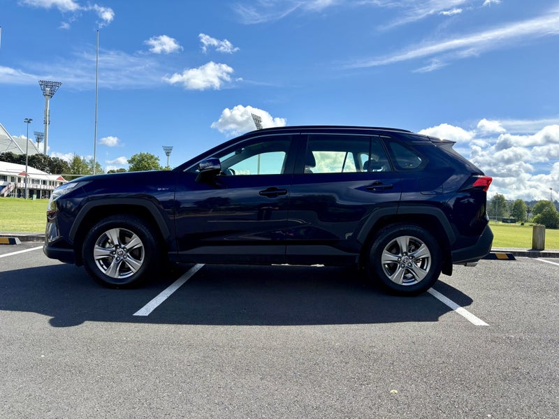 2025 Toyota RAV4 GX 2.5L Petrol HYBRID AWD SUV image 4