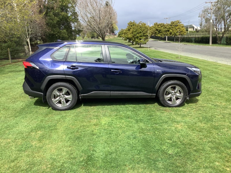 2025 Toyota RAV4 GX 2.5P AWD Hybrid Electric Ve... image 4