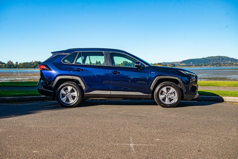 2025 Toyota RAV4 GX 2.5P HV ECVT AWD image 5