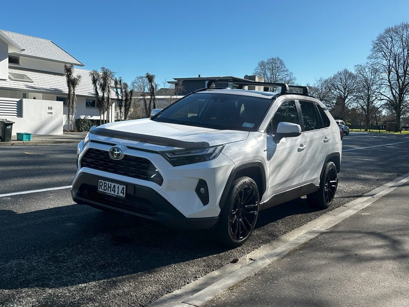 2025 Toyota RAV4 GX 2.5P HV ECVT AWD SUV image 4