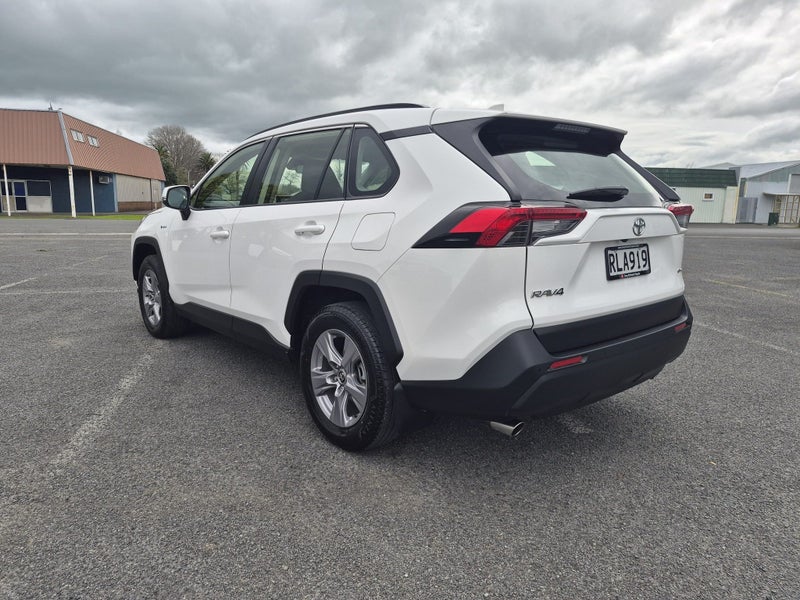 2025 Toyota RAV4 GX 2.5P HV ECVT AWD SUV/5D/5S... image 5