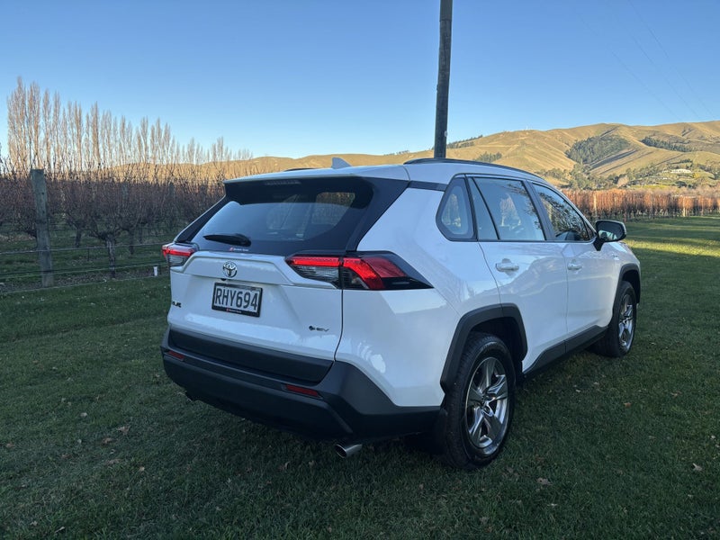 2025 Toyota RAV4 GX 2.5P HV ECVT AWD SUV/5D/5S image 4