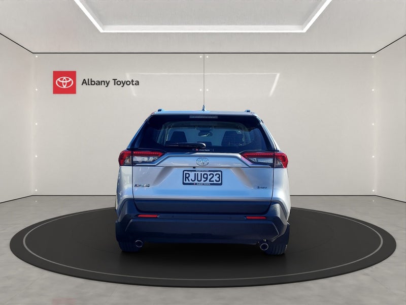 2025 Toyota RAV4 GX 2.5P HV ECVT AWD SUV/5D/5S... image 4