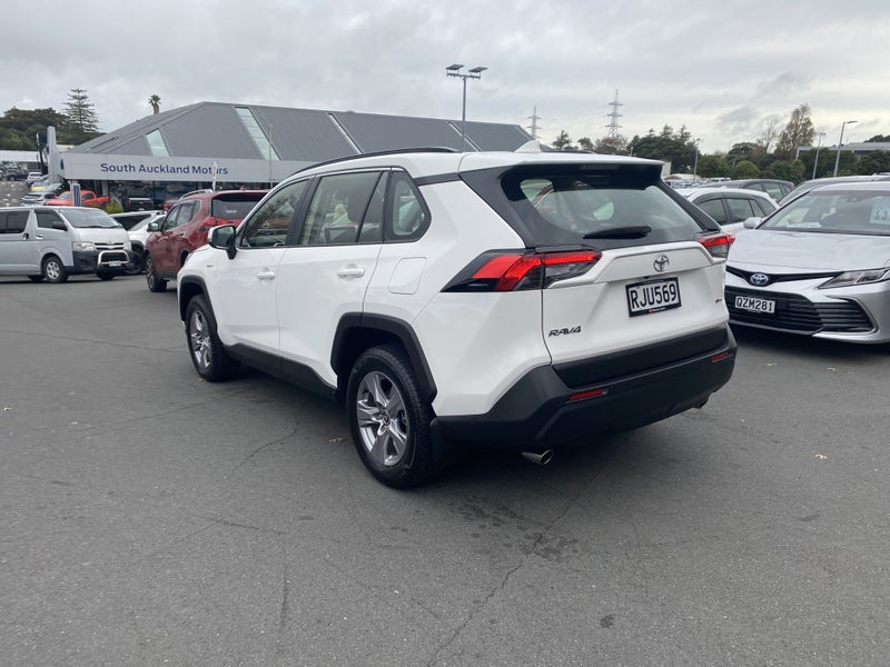 2025 Toyota RAV4 GX 2.5P Hybrid image 5