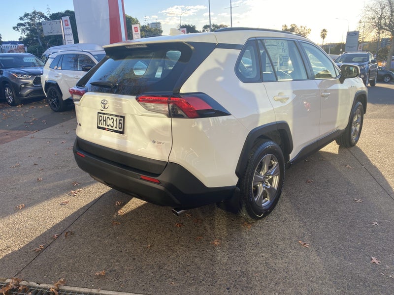 2025 Toyota RAV4 GX 2.5P Hybrid image 2
