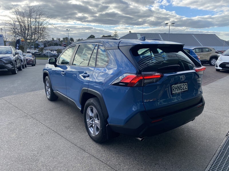 2025 Toyota RAV4 GX 2.5P Hybrid image 4