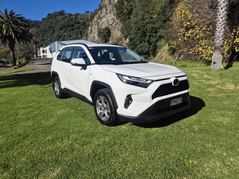 2025 Toyota RAV4 GX 2.5P Hybrid image 3