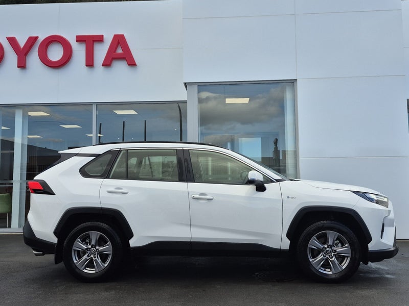 2025 Toyota RAV4 GX 2.5P HYBRID AWD image 2