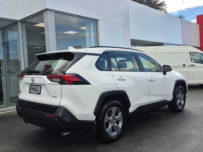 2025 Toyota RAV4 GX 2.5P HYBRID AWD image 3