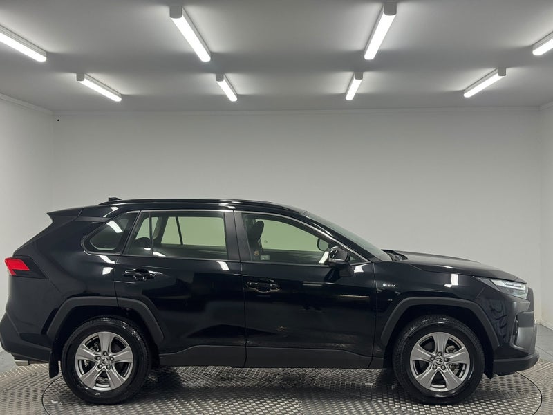 2025 Toyota RAV4 GX 2.5P Hybrid AWD image 2