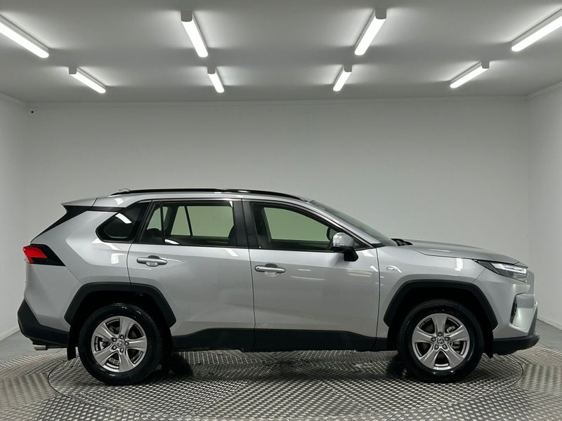 2025 Toyota RAV4 GX 2.5P Hybrid AWD image 2