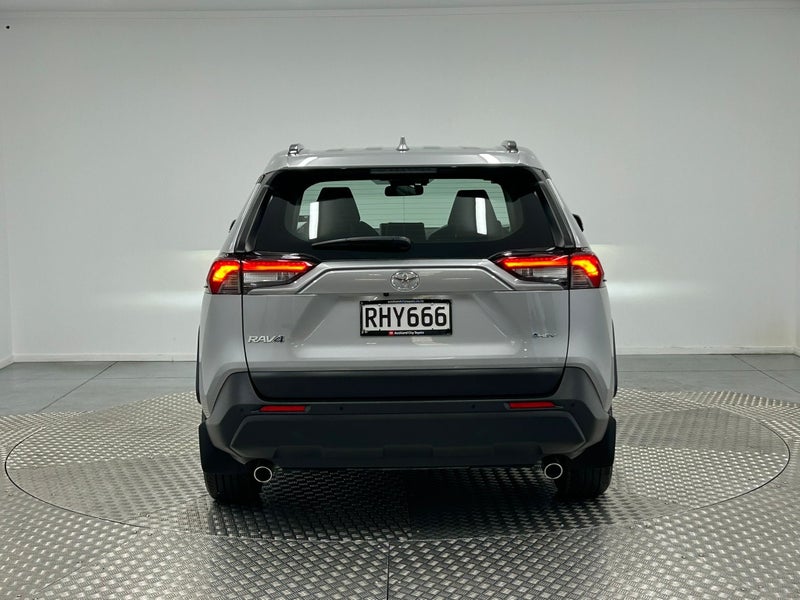 2025 Toyota RAV4 GX 2.5P Hybrid AWD image 4