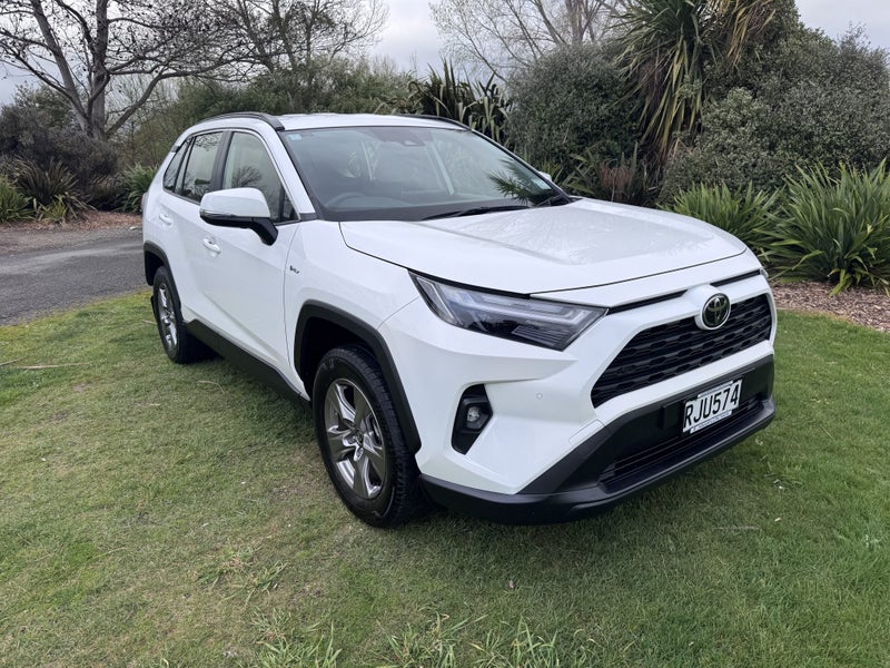2025 Toyota RAV4 GX 2.5P Hybrid AWD Automatic SUV image 3