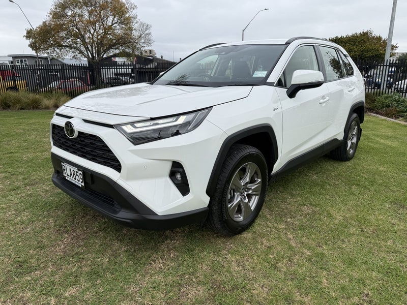2025 Toyota RAV4 GX 2.5P Hybrid AWD Automatic SUV image 4